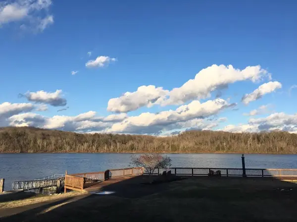 516 Cape Lookout Lgt, Loudon, TN 37774