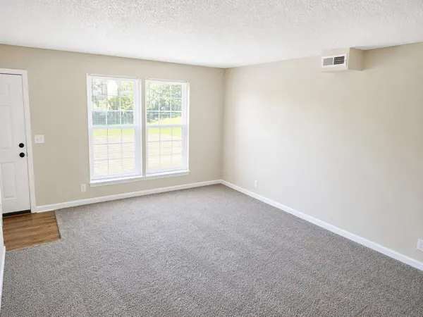 280 Donna Dr #A, Hendersonville, TN 37075