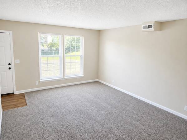 280 Donna Dr #A, Hendersonville, TN 37075