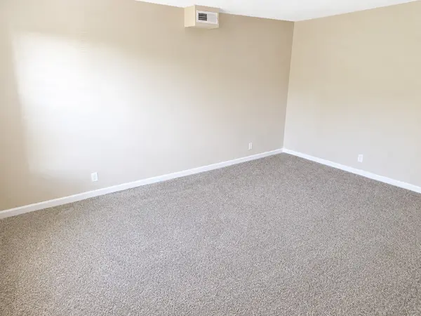 280 Donna Dr #A, Hendersonville, TN 37075