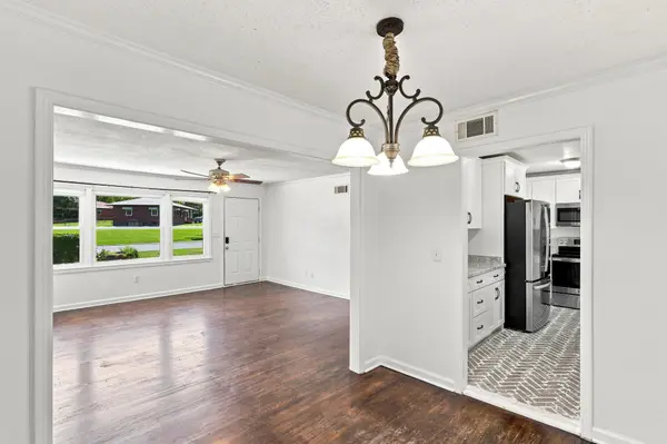 203 Rebecca Ln, Clarksville, TN 37042