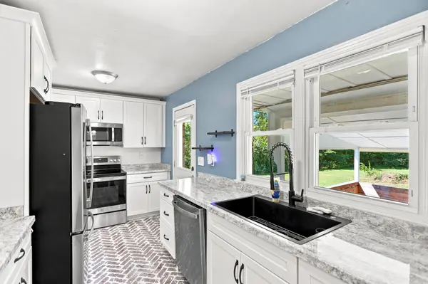 203 Rebecca Ln, Clarksville, TN 37042