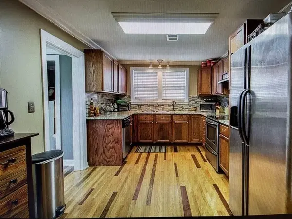 5004 Illinois Ave, Nashville, TN 37209