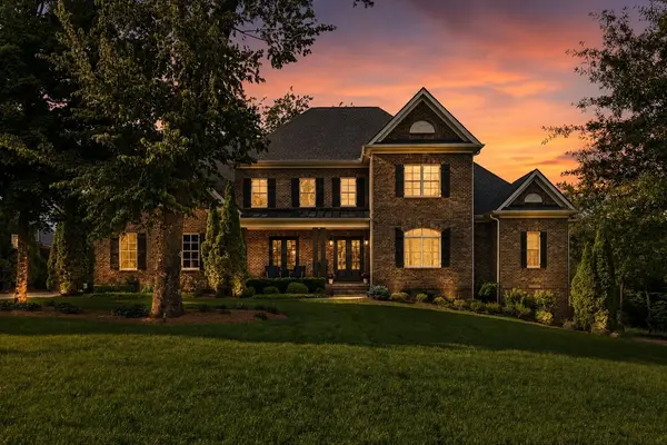8231 Glover Dr, Brentwood, TN 37027