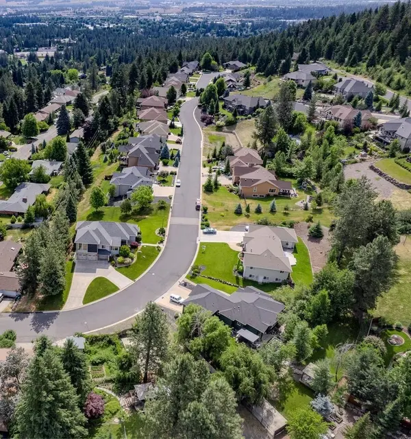 10532 EDNA Ln, Spokane, WA 99218