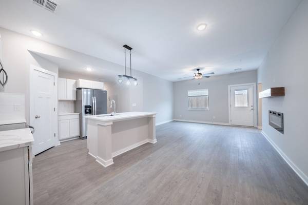 11990 W Wildwood St, Wichita, KS 67215