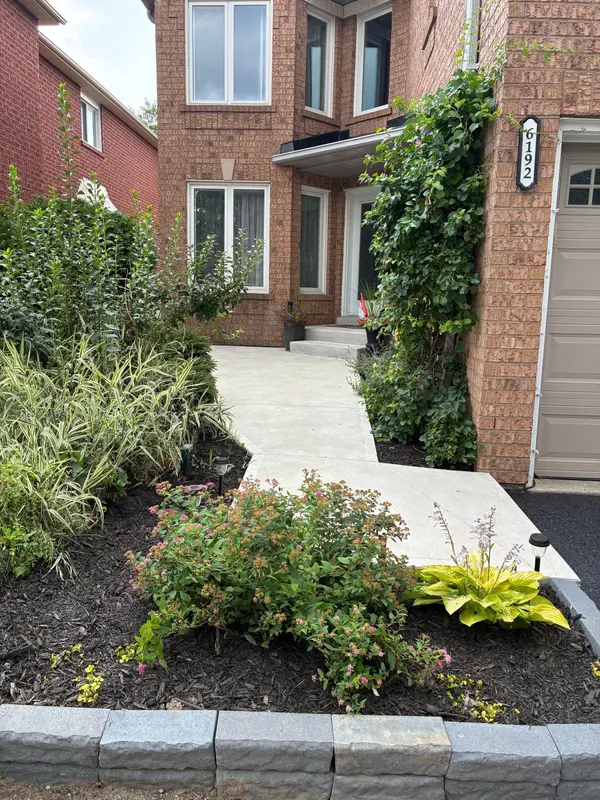 6192 Duford DR, Mississauga, ON L5V 1A5