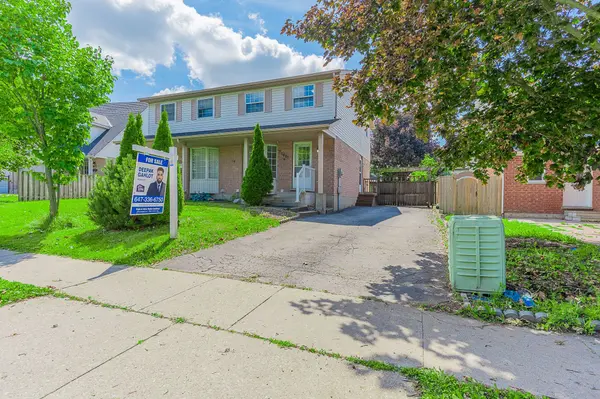 1007 ELGIN ST N, Cambridge, ON N1R 8J4