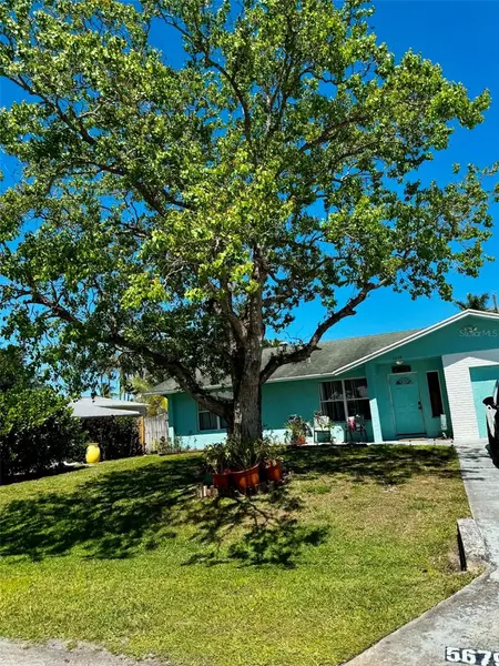 5679 SE INDIGO AVE, Stuart, FL 34997