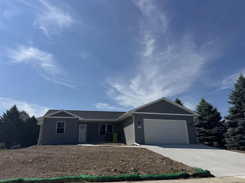 1505 LISA LN, New Holstein, WI 53062