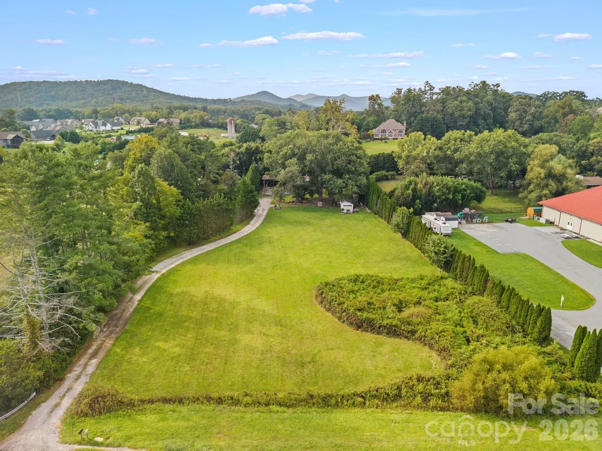 5640 Boylston HWY, Mills River, NC 28759