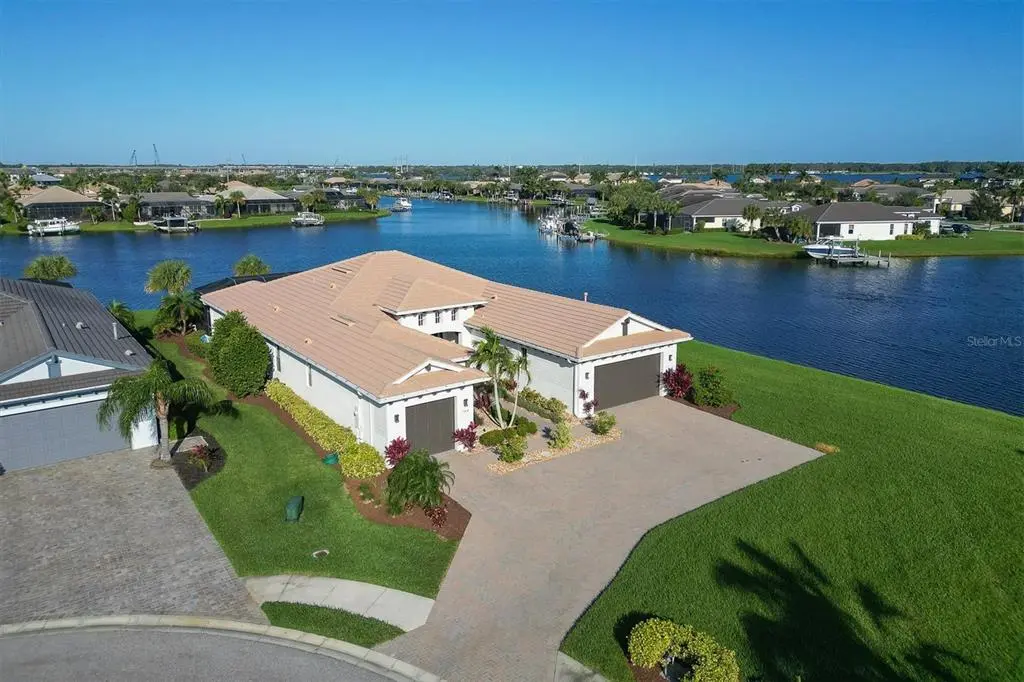 1016 LANYARD CT, Bradenton, FL 34208