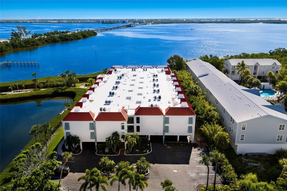 3705 E BAY DR #115, Bradenton Beach, FL 34217