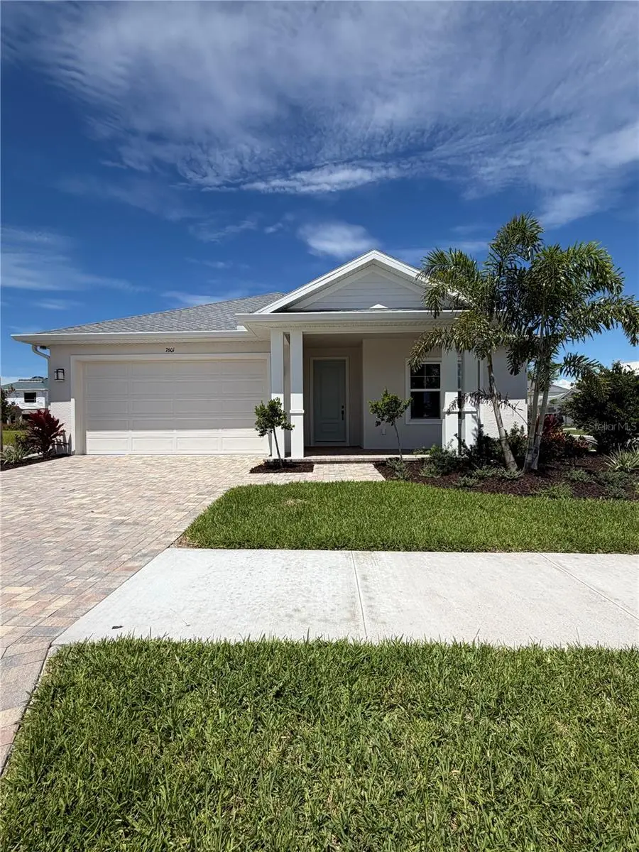 7601 LAKE FLORES AVE, Bradenton, FL 34210