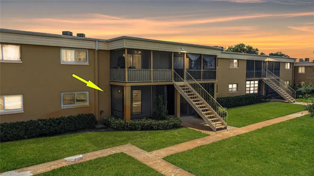 1000 LAKE OF THE WOODS BLVD #H104, Fern Park, FL 32730
