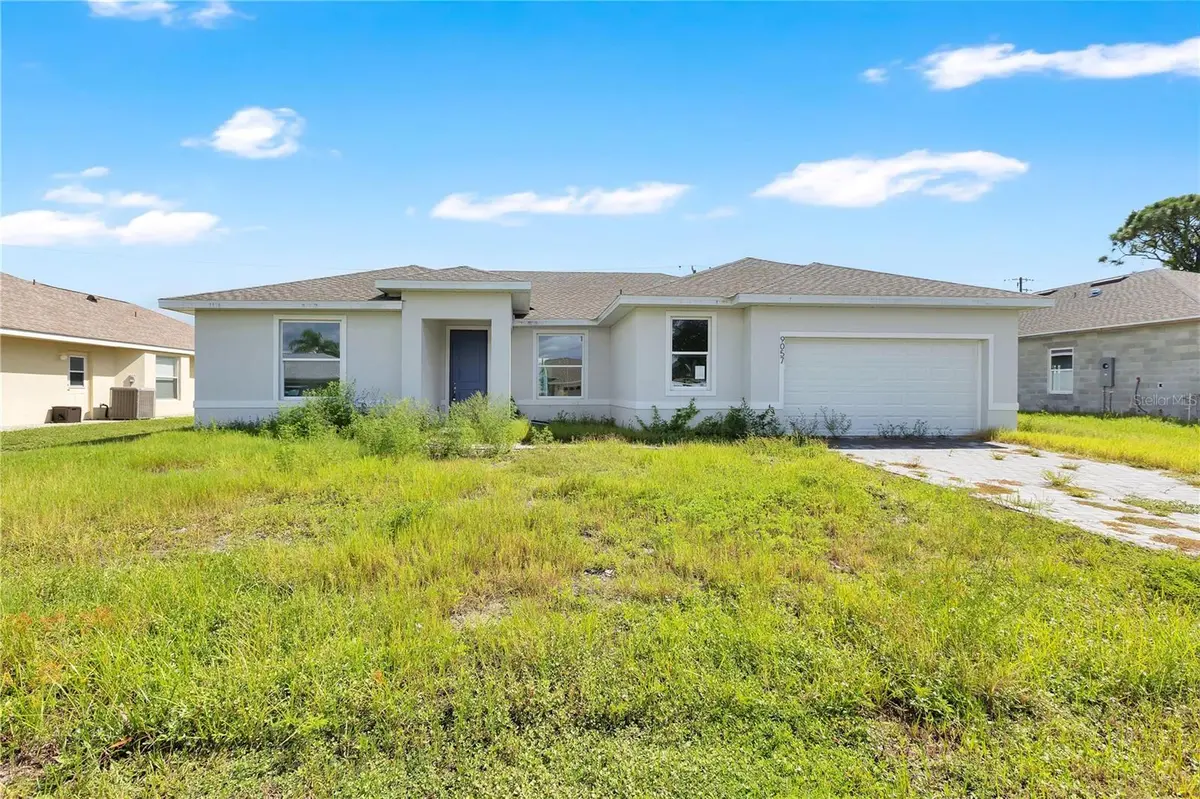 9057 BANTRY BAY BLVD, Englewood, FL 34224