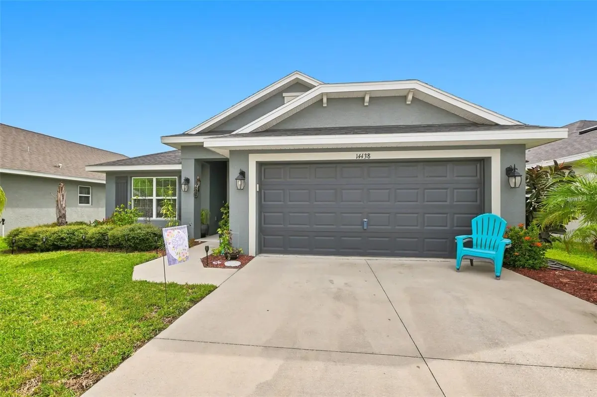 14438 SCOTTBURGH GLEN DR, Wimauma, FL 33598