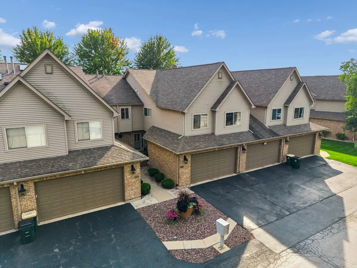 814 W Il Route 173, Antioch, IL 60002