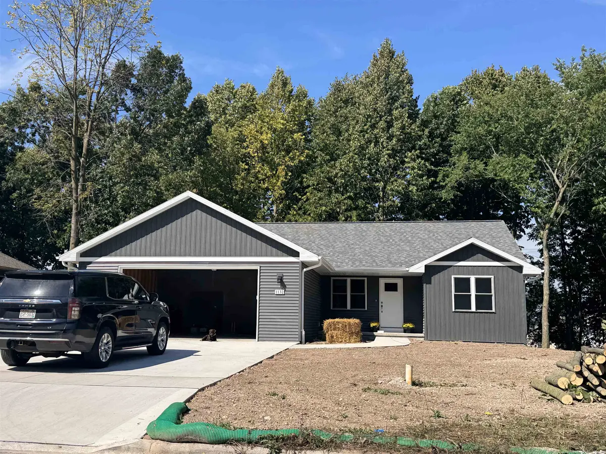 1132 LISA LN, New Holstein, WI 53062