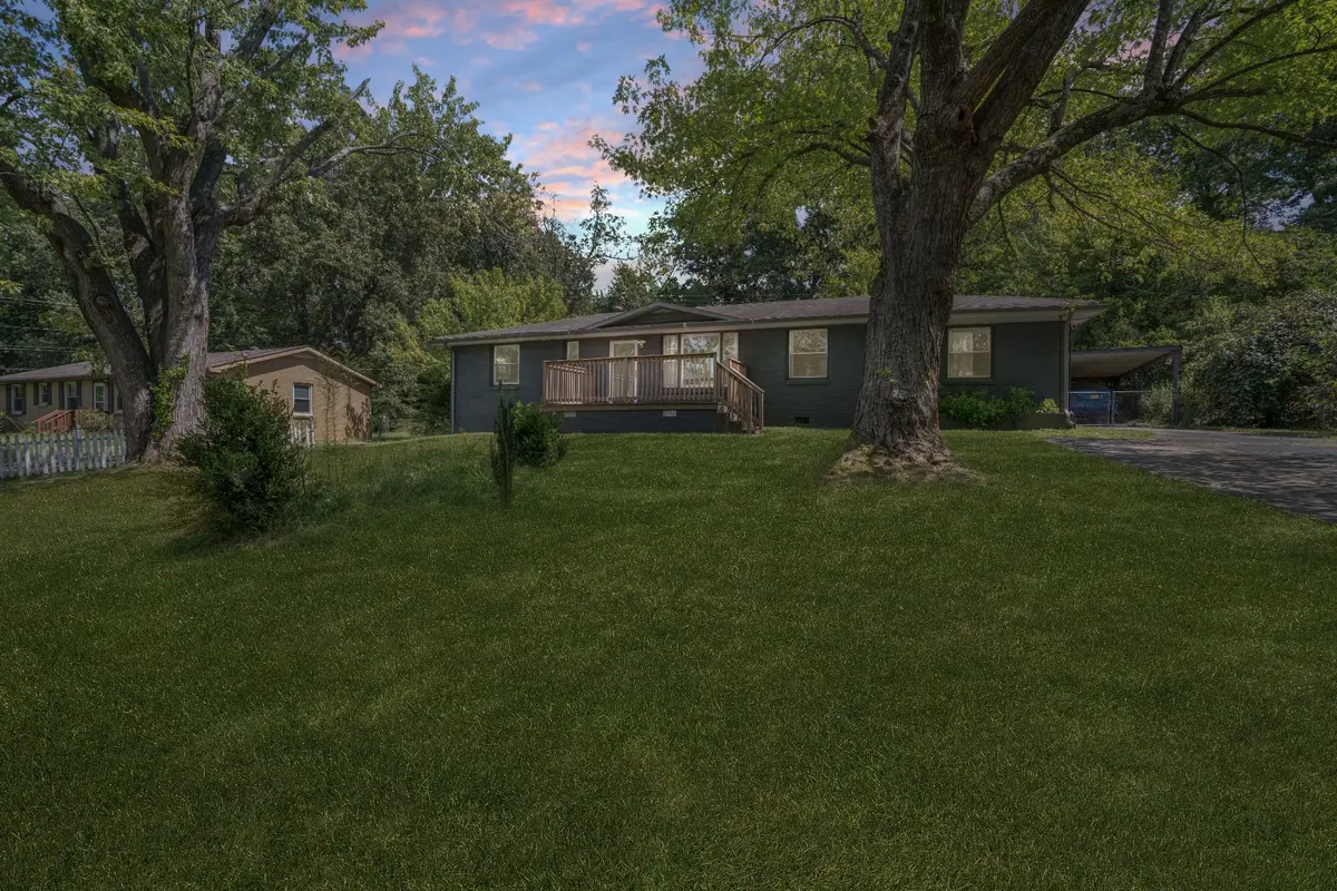 202 Yorktown Rd, Clarksville, TN 37042