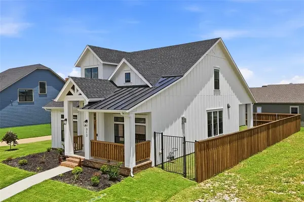 313 Dylan Way, Midlothian, TX 76065