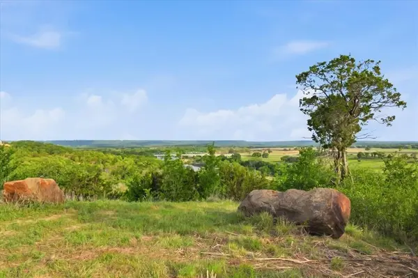 1370 Capstone Ridge Drive, Santo, TX 76472