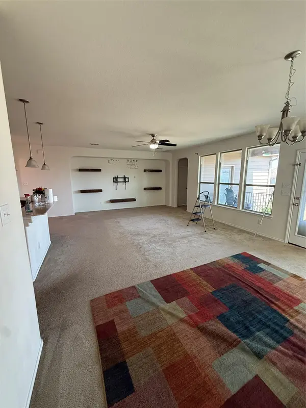 16602 Brogan LN, Pflugerville, TX 78660