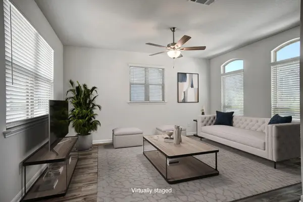146 Weaver LN, Bastrop, TX 78602