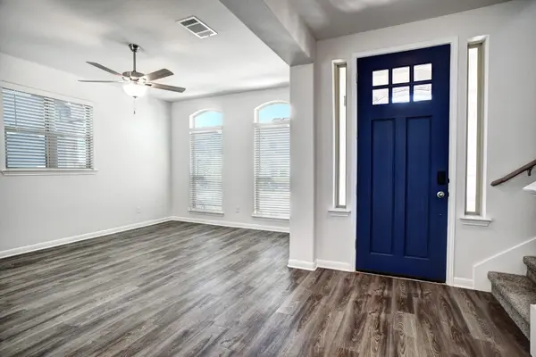 146 Weaver LN, Bastrop, TX 78602