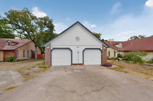 1602 Waterloo TRL #B, Austin, TX 78704