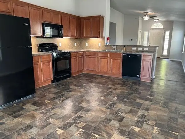 206 Wisteria WAY, San Marcos, TX 78666