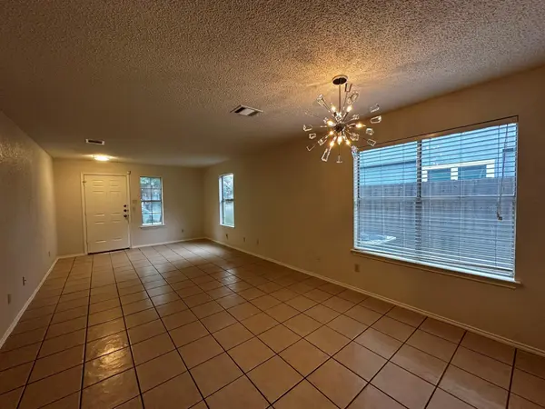 6106 La Naranja LN, Austin, TX 78749