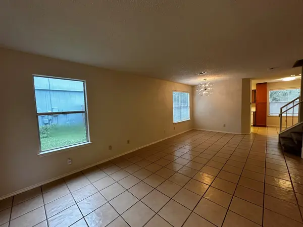 6106 La Naranja LN, Austin, TX 78749