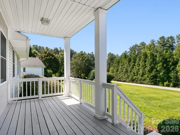 128 Stone House RD, Hendersonville, NC 28739