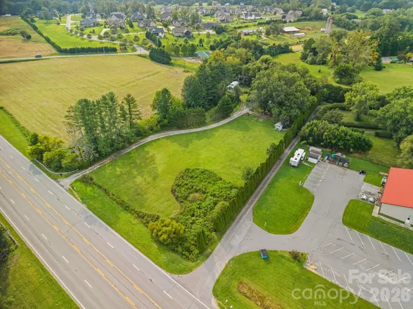 5640 Boylston HWY, Mills River, NC 28759