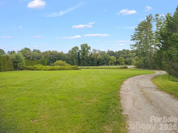 5640 Boylston HWY, Mills River, NC 28759