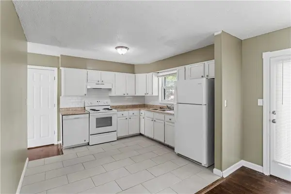 5906 E 97th ST, Kansas City, MO 64134