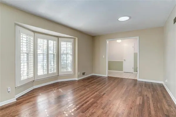 9304 Switzer ST, Overland Park, KS 66214