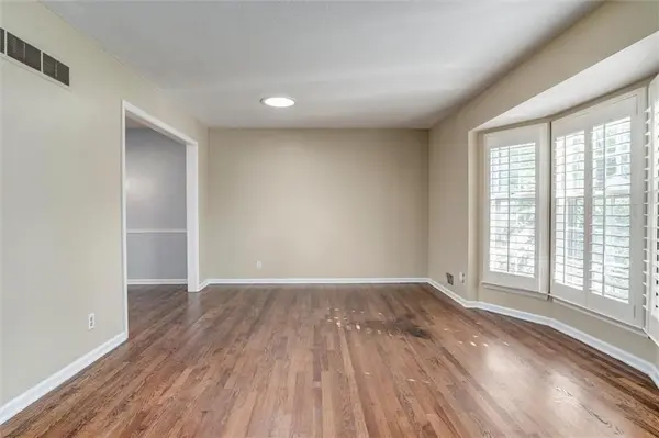 9304 Switzer ST, Overland Park, KS 66214