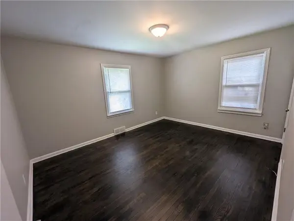1206 E 134th ST, Grandview, MO 64030