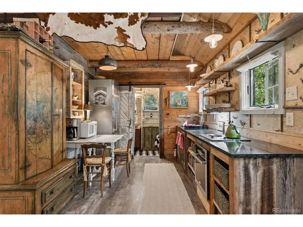 3141 Riverside, Lyons, CO 80540