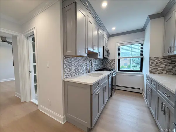 91 Tulip AVE #C1, Floral Park, NY 11001
