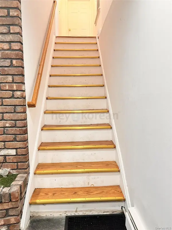 34-12 192 ST, Flushing, NY 11358