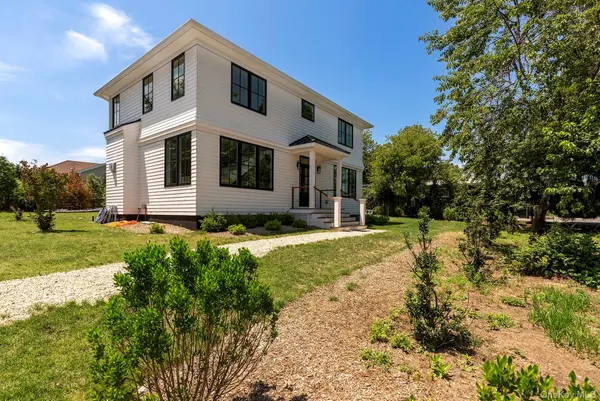 166 Greenwich ST, Montauk, NY 11954