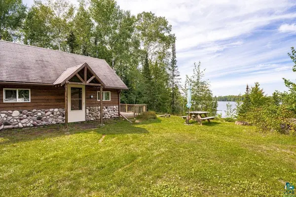 2209 Harris Bay Rd, Makinen, MN 55763