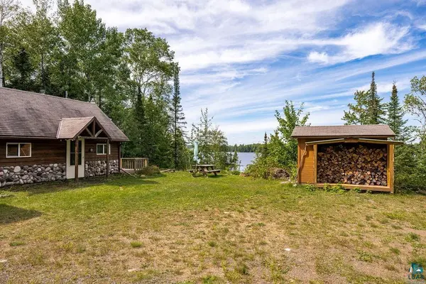 2209 Harris Bay Rd, Makinen, MN 55763