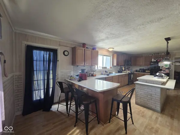 5420 E North ST, Butlerville, IN 47223