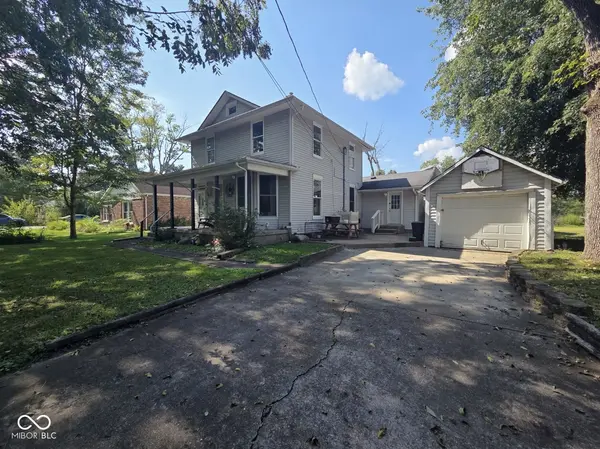 5420 E North ST, Butlerville, IN 47223