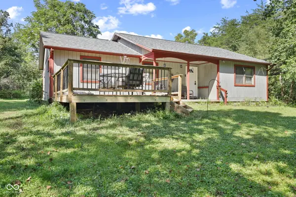 4226 Somerset Lake RD, Nashville, IN 47448