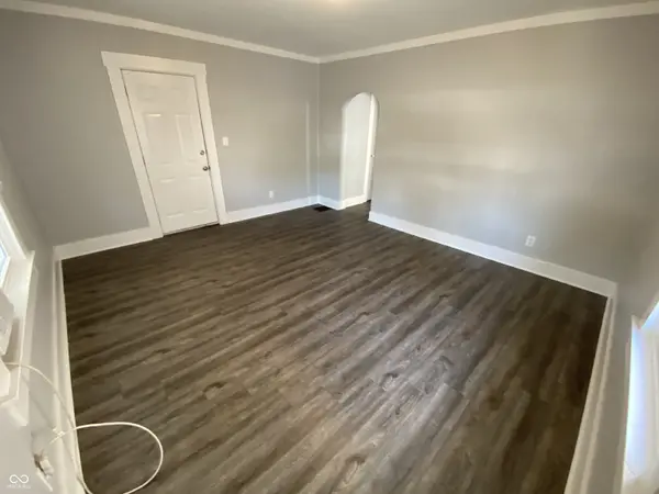 129 W Hendricks ST #2, Shelbyville, IN 46176